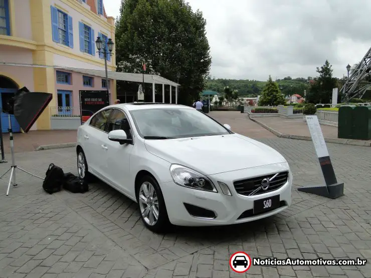 volvo-s60-2011-fotos-evento-lancamento-7.JPG