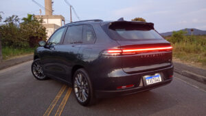 leapmotor c10 bev avaliação na (35)