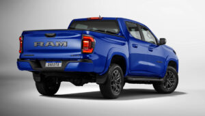 ram dakota laramie night edition 3