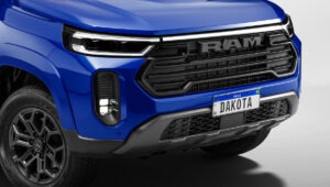 ram dakota laramie night edition 8