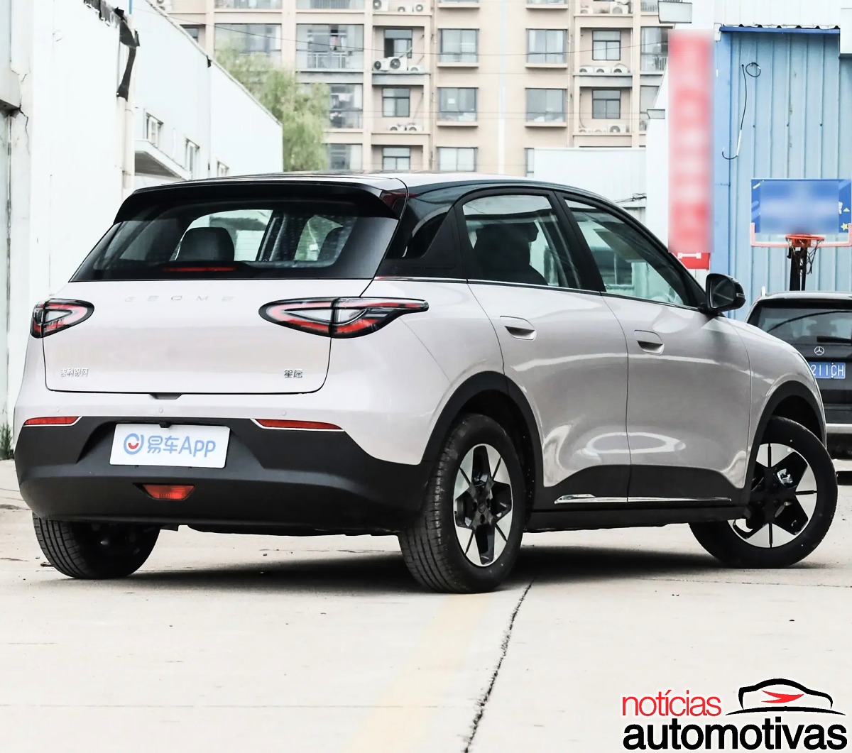 A atualização do Geely EX2 deve ser lançada no próximo dia 28; compacto terá alcance aumentado para 460 quilômetros