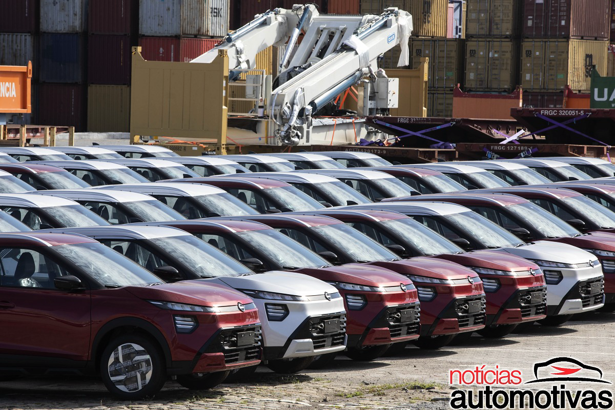 Produzido em Resende, o novo Nissan Kait ganha ritmo fora do Brasil e amplia exportações na região, agora chegando a sete países da América Latina
