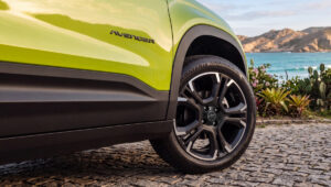 novo jeep avenger 5