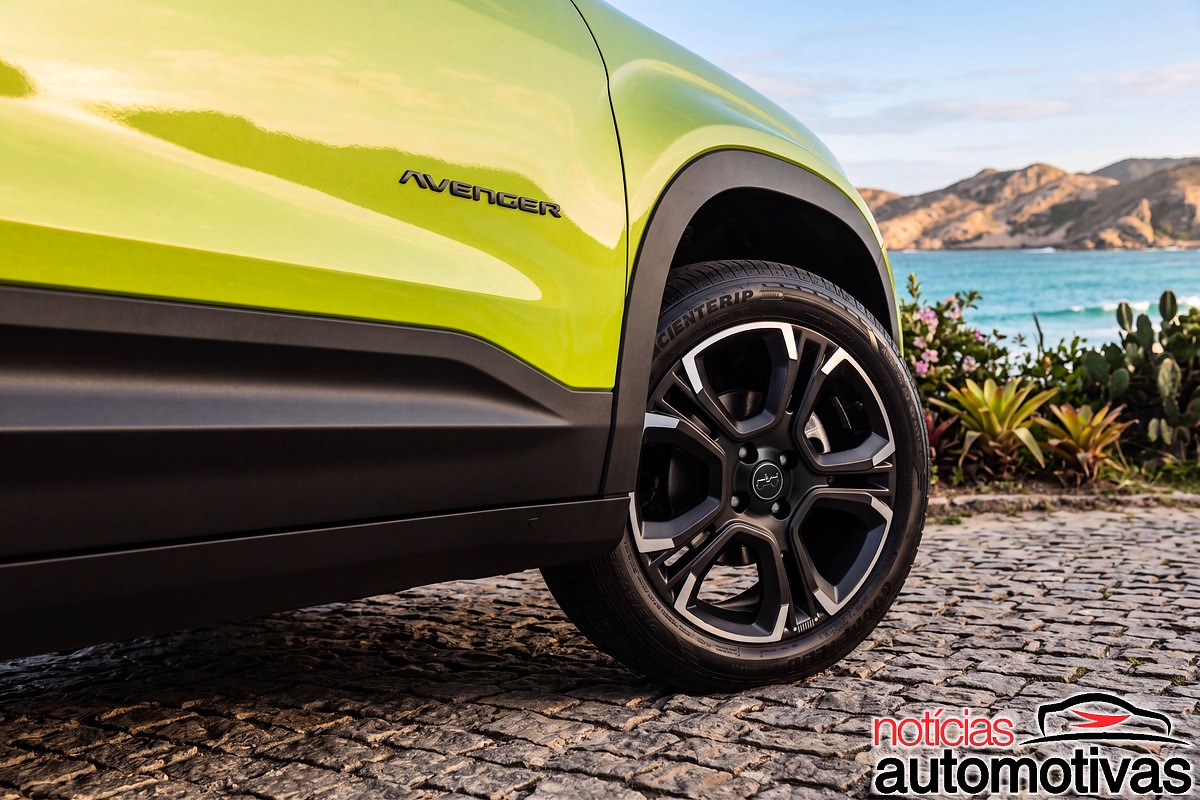 novo jeep avenger 5