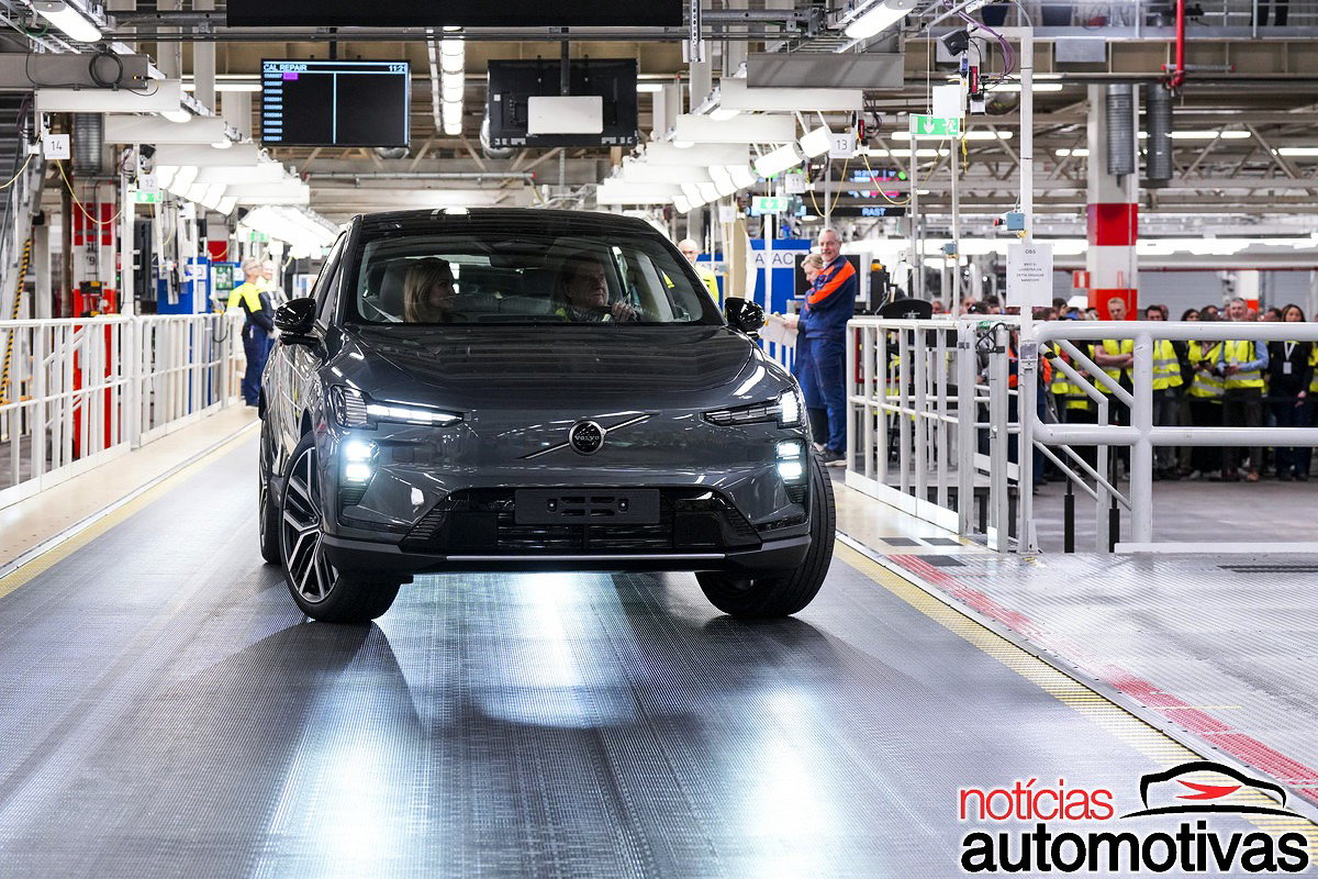 Elétrico, novo Volvo EX60 tem produção iniciada na Suécia; SUV médio de luxo foca no ocidente e tem autonomia de até 810 km