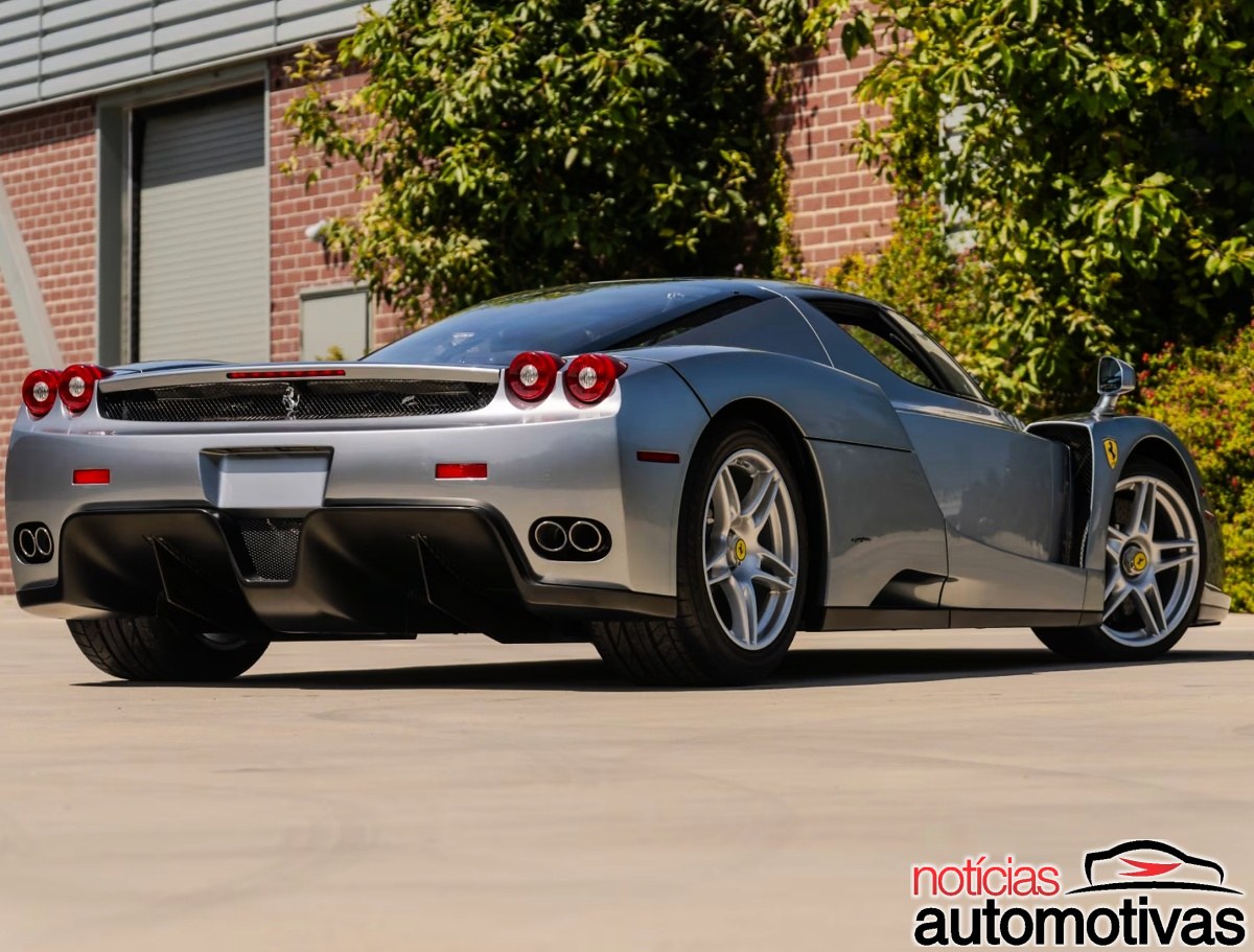 Ferrari Enzo 2003 Cinza 2 Ferrari Enzo 2003 Cinza 2