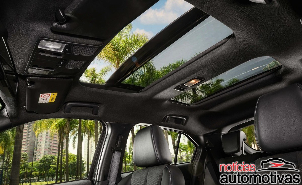 Mitsubishi Eclipse Cross Black 2027 5