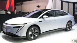 Nissan Primera 2027 1