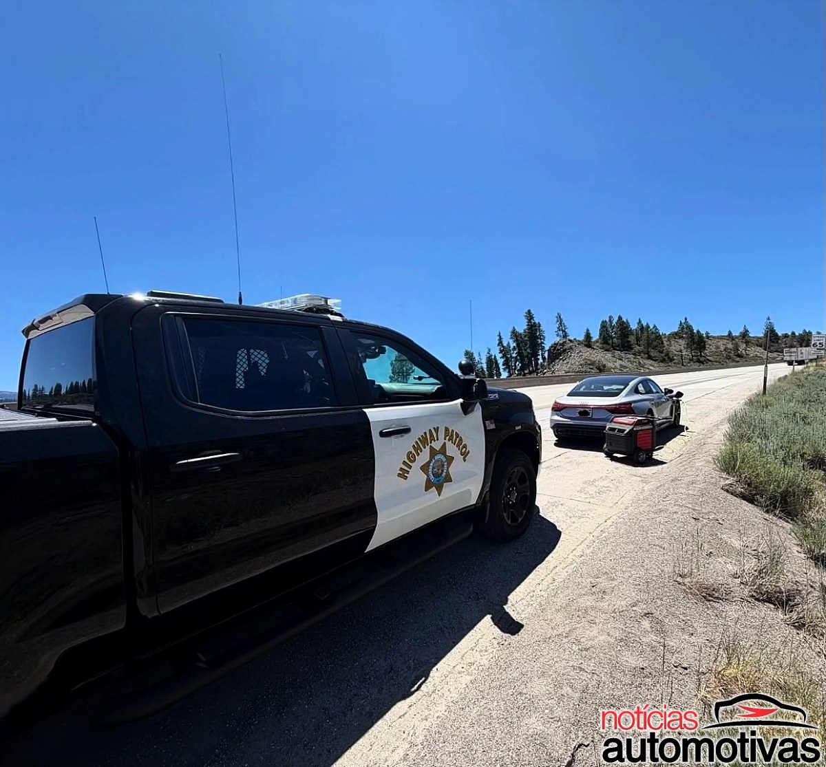 Policia California Audi E Tron 2