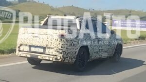 Toyota Corolla Picape Flagra Sem Marca 1