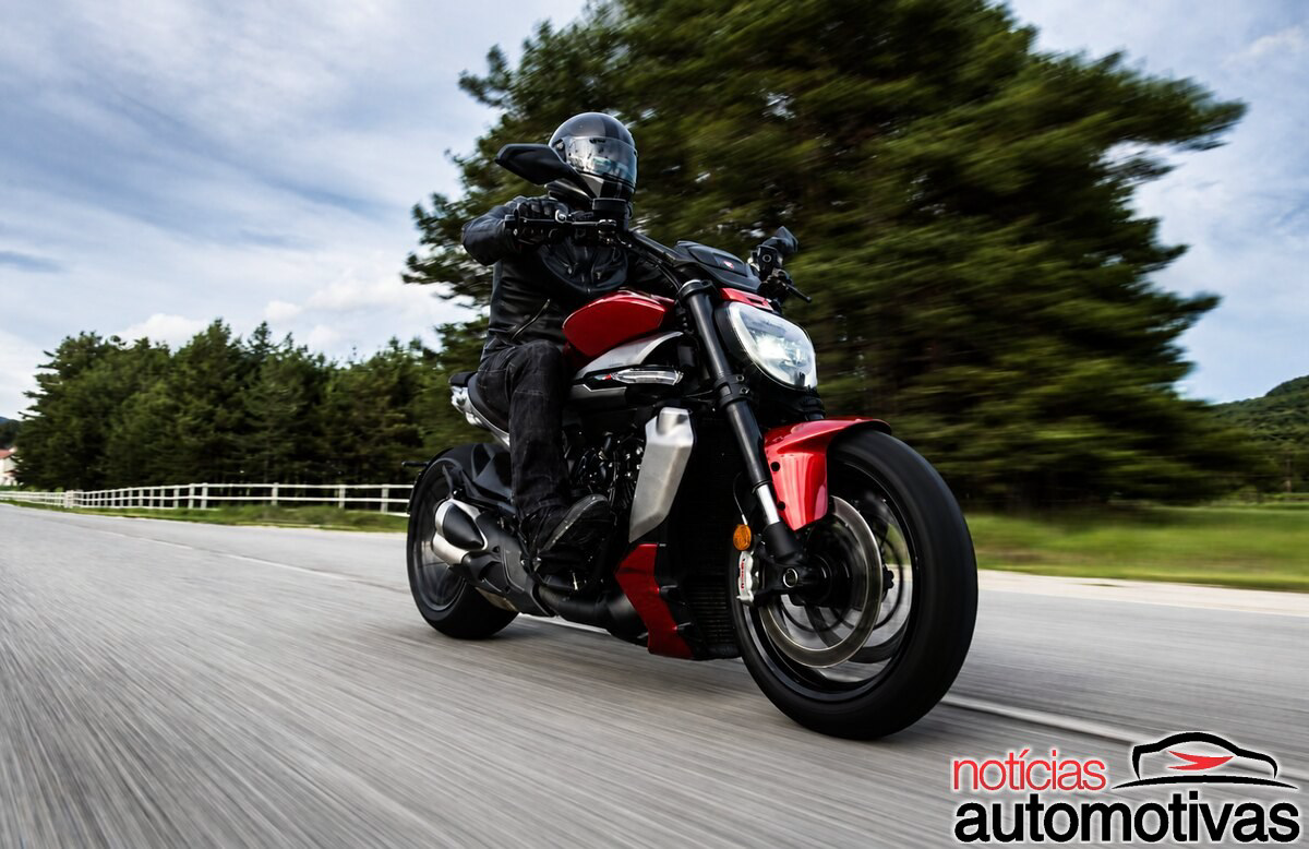 Nova Ducati XDiavel V4 une posição de cruiser, 168 cv e motor derivado da MotoGP, e chega ao Brasil por R$ 161.900