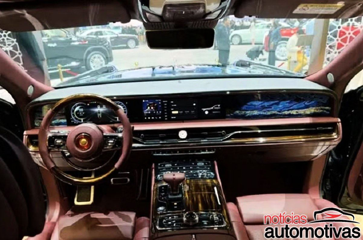 Hongqi Golden Sunflower 3