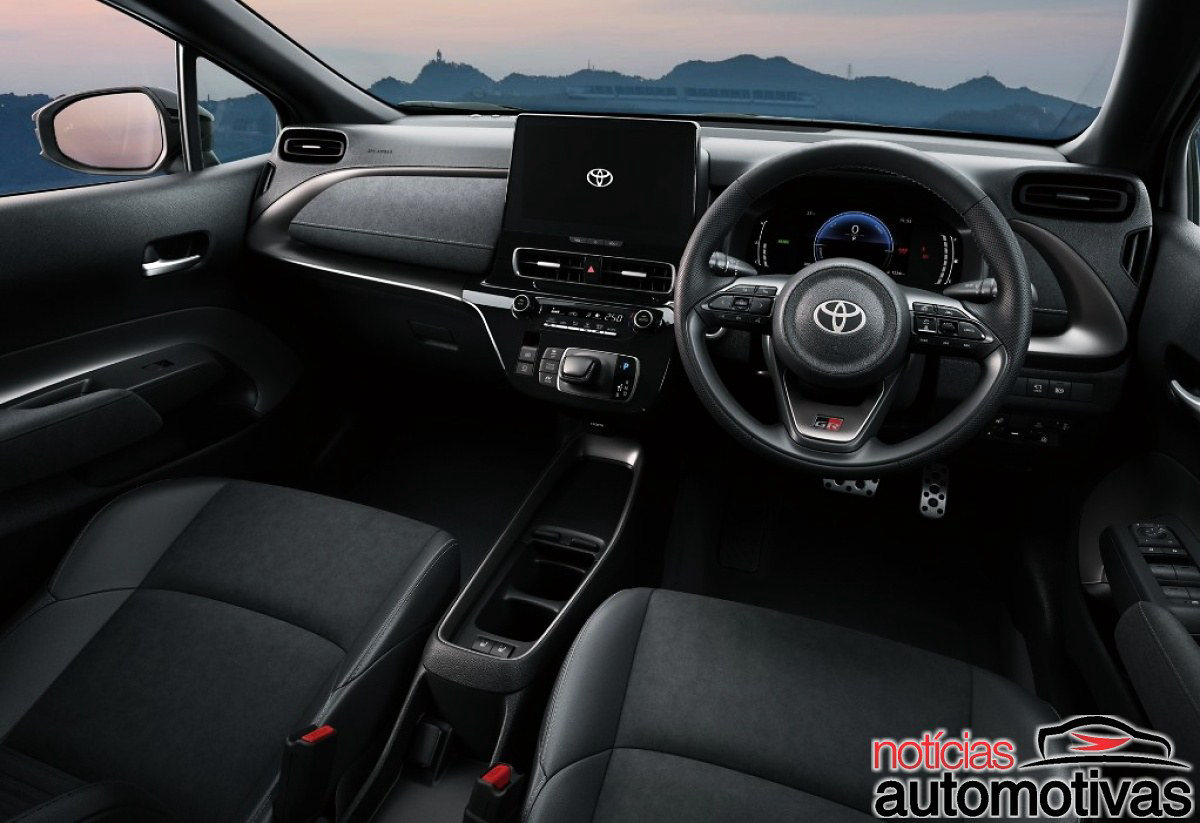 Toyota Aqua Gr Sport 3