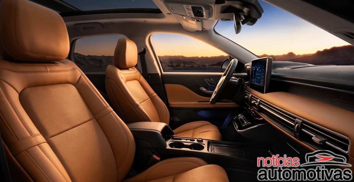 Lincoln Corsair Hybrid 2027 4