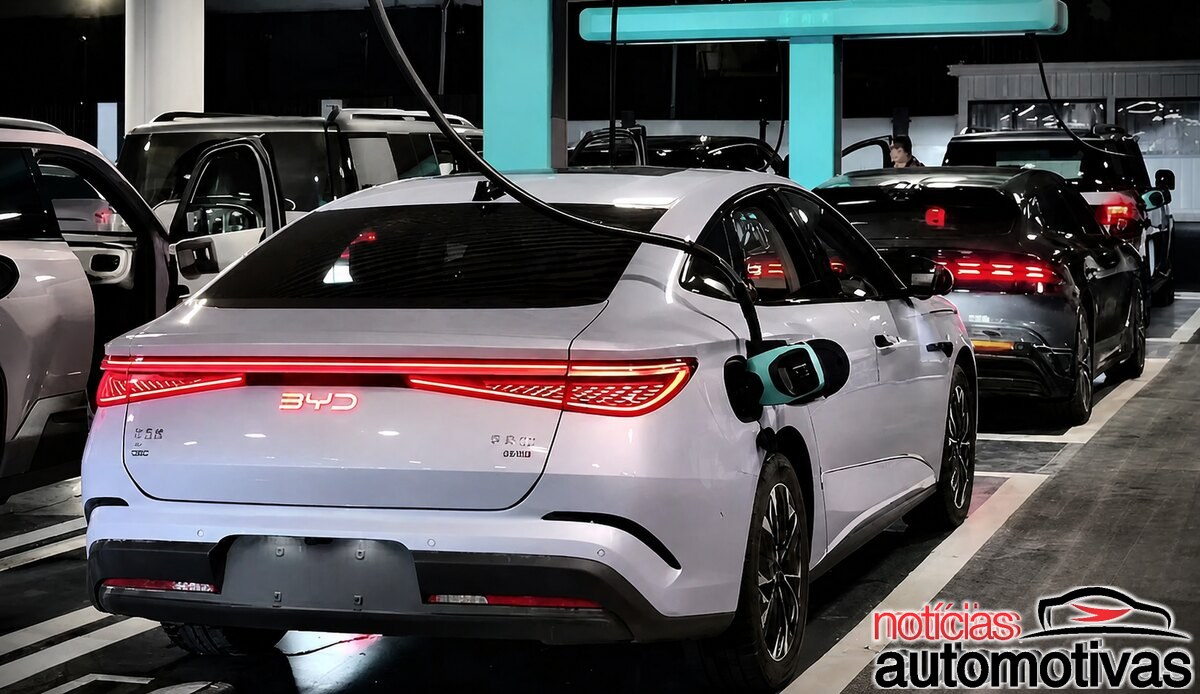 Com 10 mil estações Flash já instaladas, BYD acelera plano para 20 mil na China e terá de elevar o ritmo diário de expansão