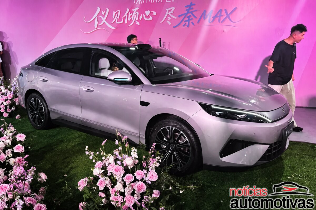Qin Max reforça a linha de elétricos da BYD com até 630 km de alcance e recarga de 10% a 70% em cerca de cinco minutos