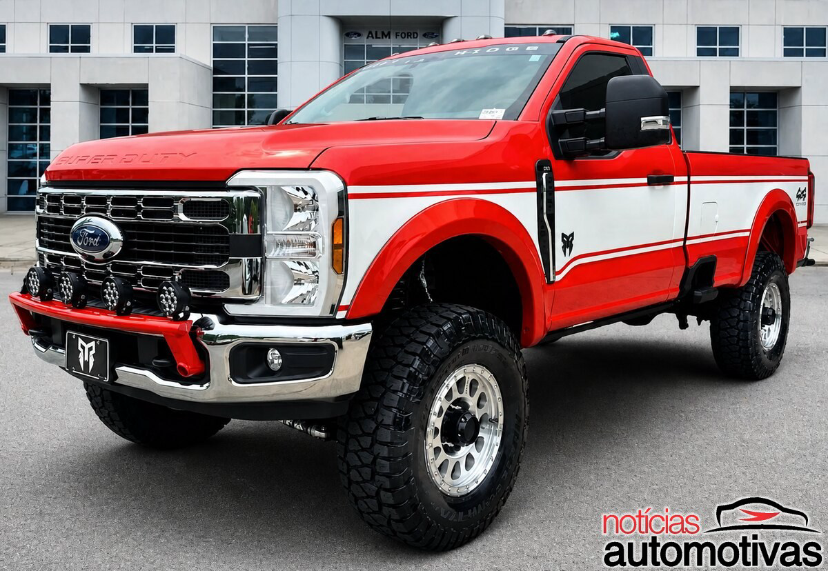 Uma concessionária dos EUA dá visual clássico à Ford F-250 2026 e cobra R$ 434 mil pela picape retrô pronta no estoque