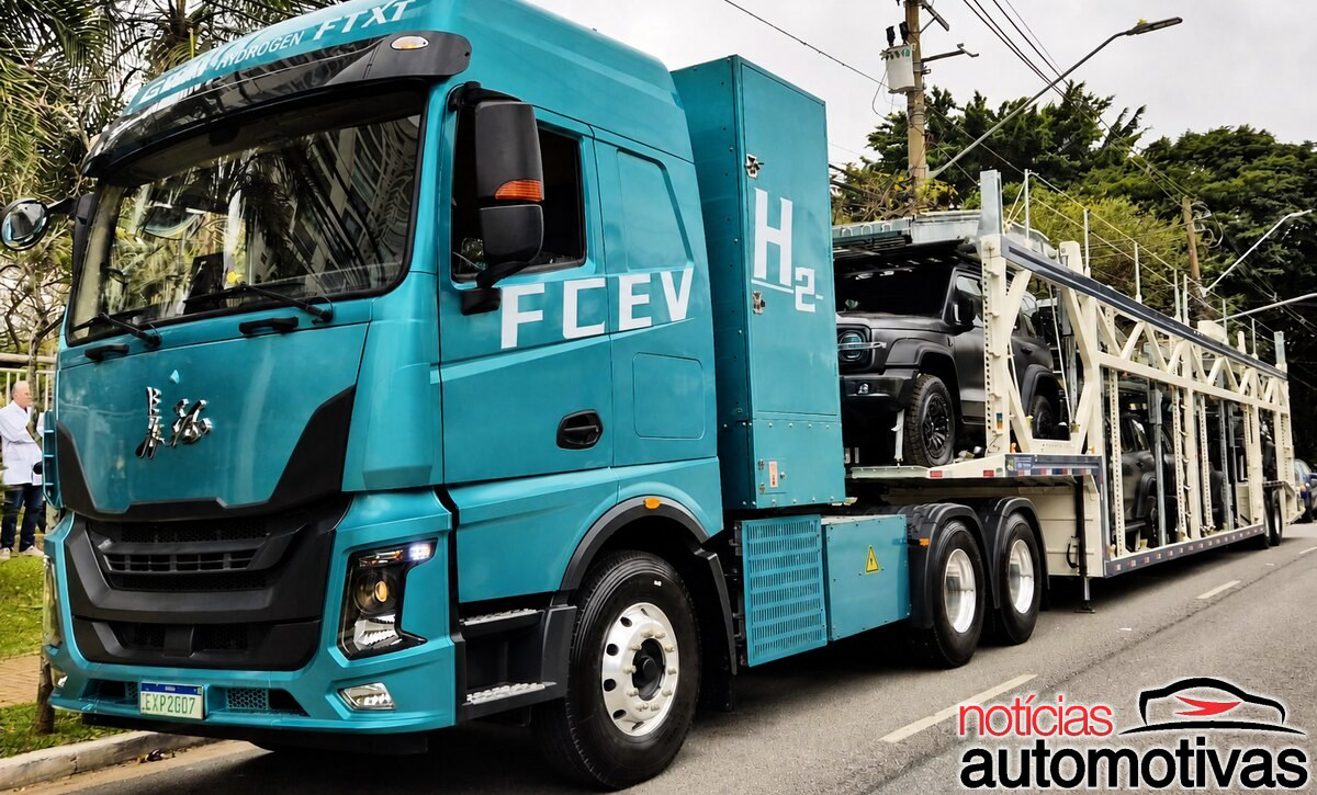 GWM usa caminhão a hidrogênio para levar carros e SUVs feitos no Brasil em primeira carga real da América Latina