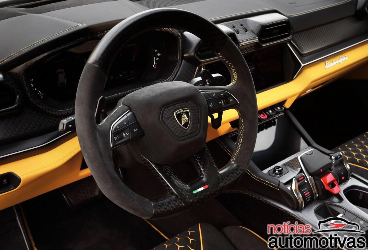Lamborghini Urus Botao Vermelho 1