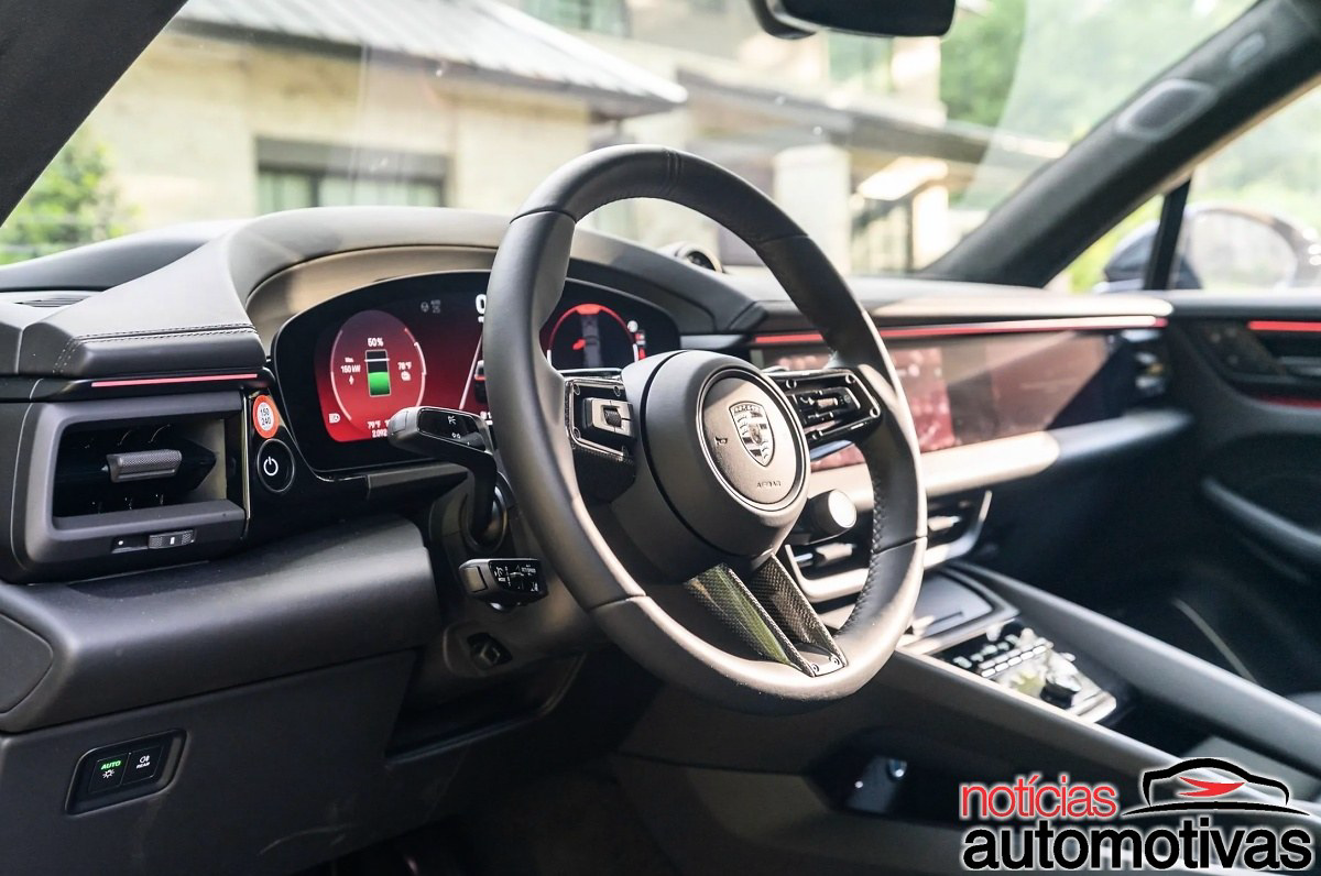Porsche Macan Turbo Electric Preto 6