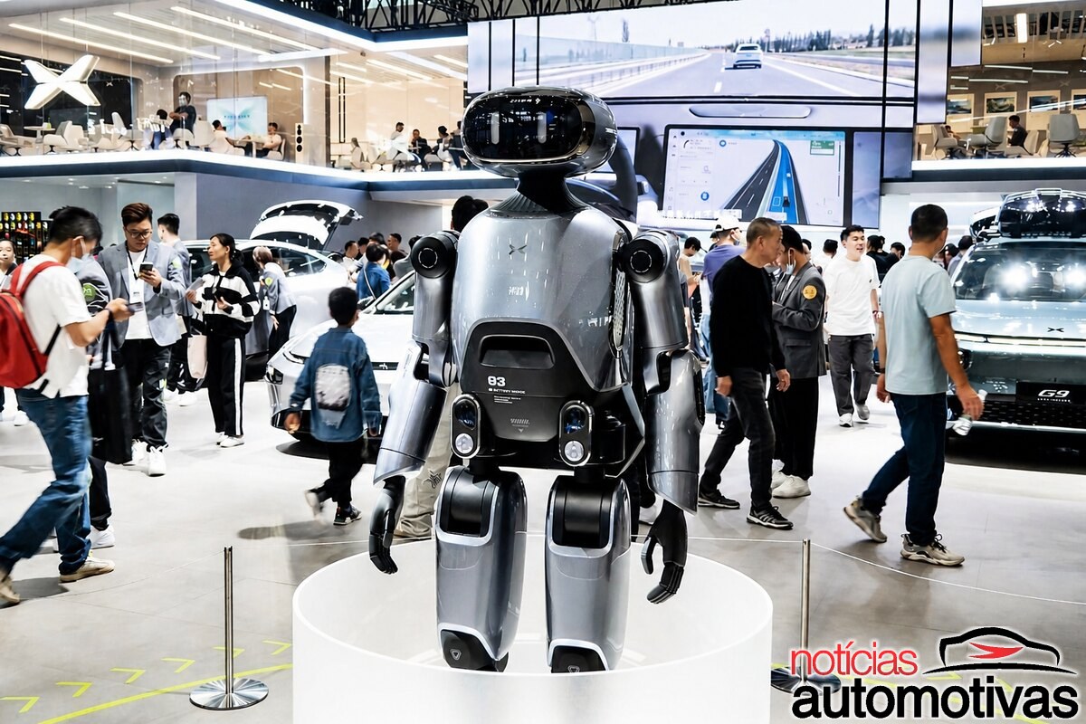 China acelera a produção de robôs humanoides no ritmo dos EVs, embora eles ainda façam tarefas simples a só 20% da velocidade humana