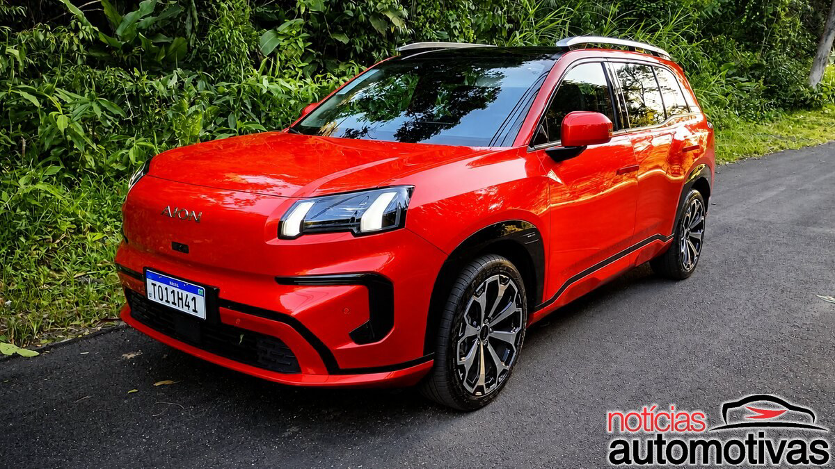 Regras mais duras para EVs na China podem ampliar vantagem de gigantes e dificultar lançamentos rápidos das marcas menores