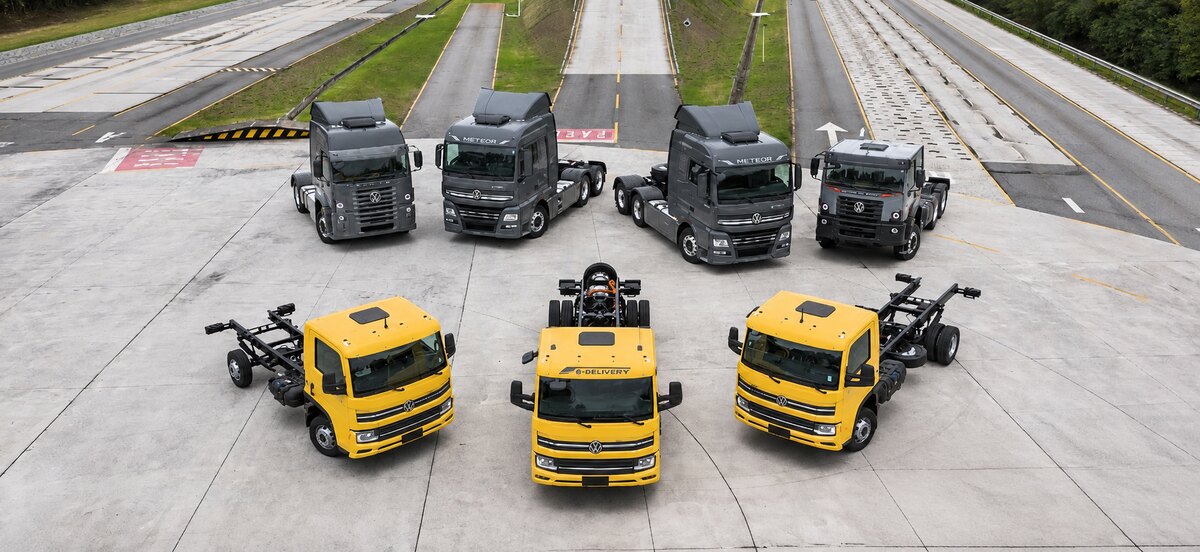 Volkswagen leva novos Meteor Ultra à Fenatran 2026 e reforça os extrapesados com motor de até 540 cv e promessa de gastar até 5% menos diesel