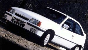 Chevrolet Kadett GS 3 door 1989–91 1