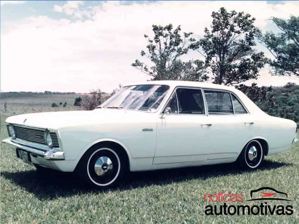 Chevrolet Opala 4 door 1969–75 branco
