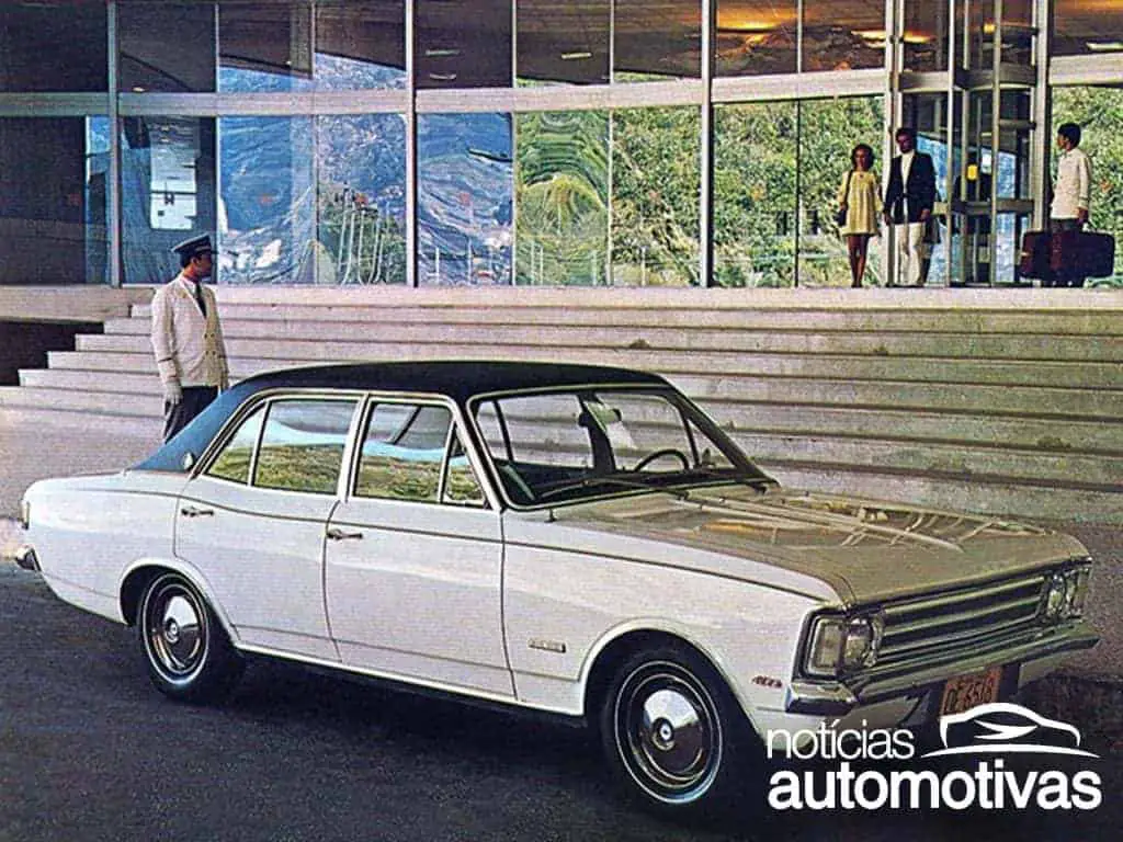 Chevrolet Opala 4 door 1969–75 white