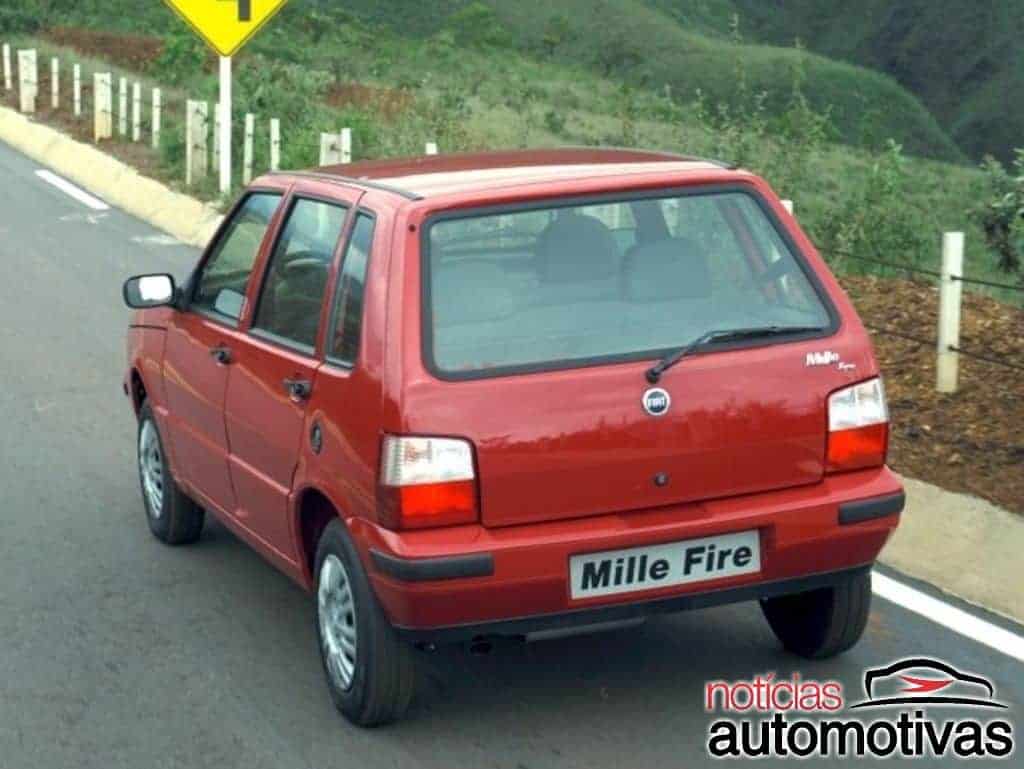 Fiat Uno Mille Fire Flex, cor prata (18248)