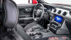 Ford Mustang GT Premium 2018 Estúdio 3