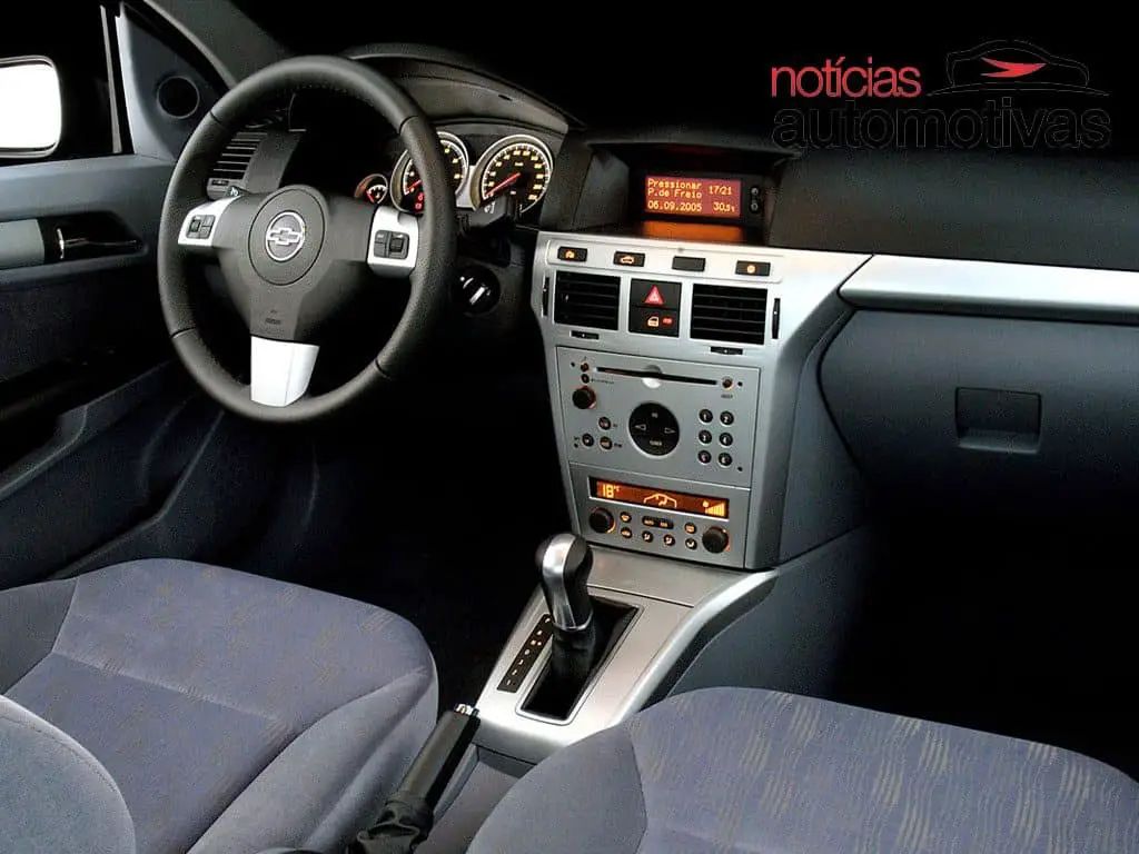 Front panel Chevrolet Vectra 2005–09 2