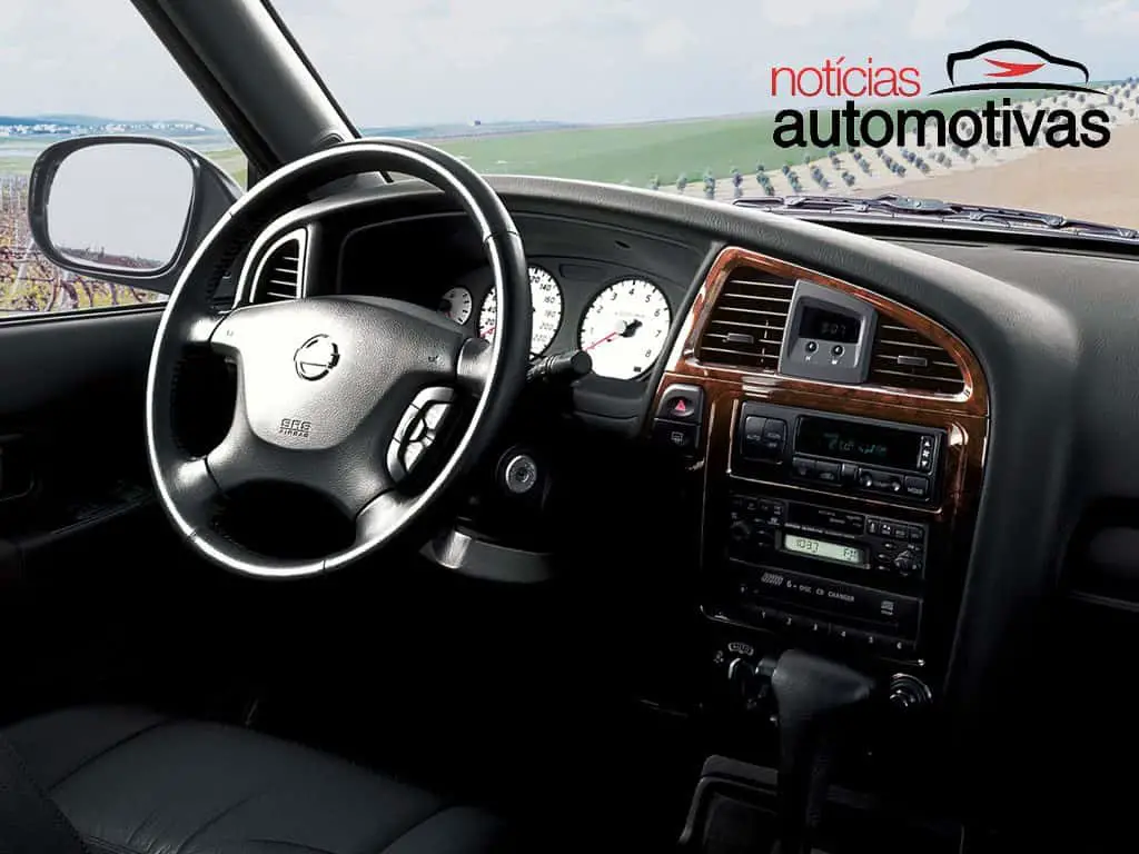 Front panel Nissan Pathfinder R50 2002–04