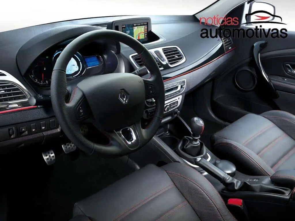 Interior Renault Fluence GT 2015–17