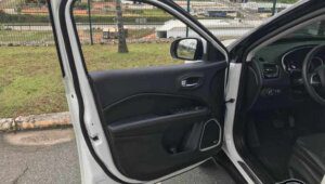 Jeep Compass Limited Diesel 2018 interior 13 1