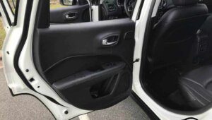 Jeep Compass Limited Diesel 2018 interior 15 1