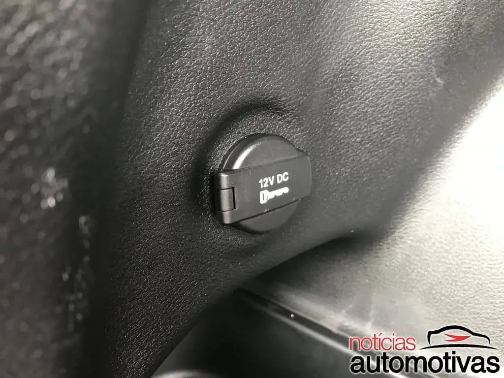 Jeep Compass 2.016 - Página 5 Jeep-Compass-Limited-Diesel-2018-interior-20-1