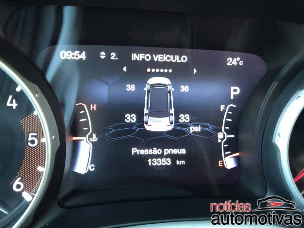 Jeep Compass 2.016 - Página 5 Jeep-Compass-Limited-Diesel-2018-interior-33-1