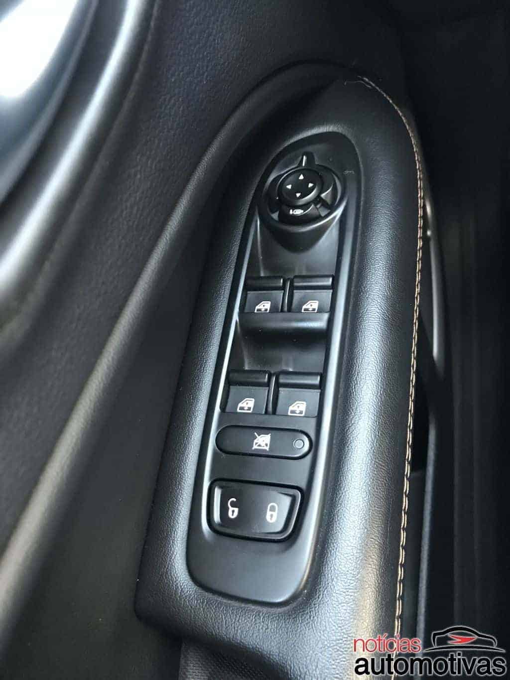 Jeep Compass 2.016 - Página 5 Jeep-Compass-Limited-Diesel-2018-interior-53-1