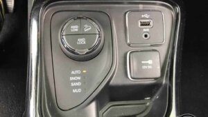 Jeep Compass Limited Diesel 2018 interior 6 1