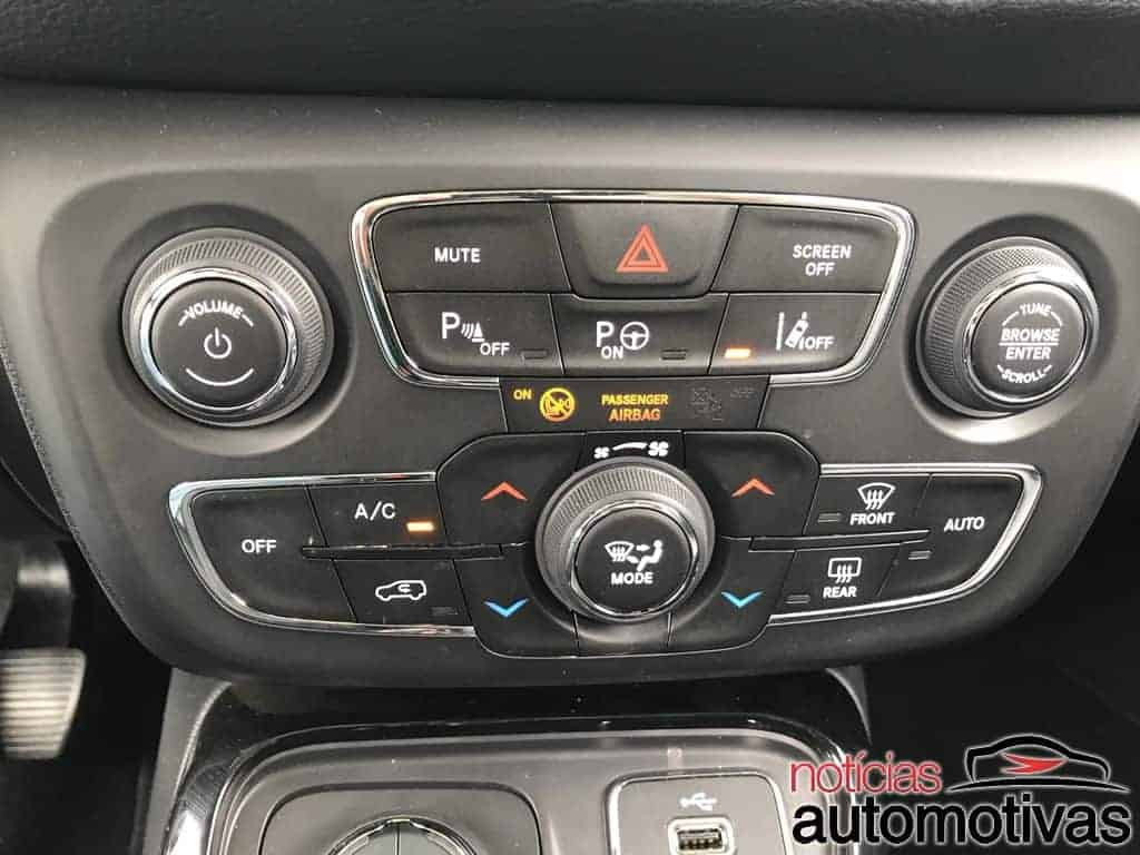 Jeep Compass 2.016 - Página 5 Jeep-Compass-Limited-Diesel-2018-interior-7-1