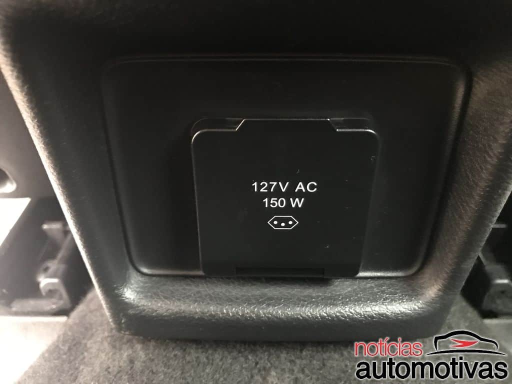 Jeep Compass 2.016 - Página 5 Jeep-Compass-Limited-Diesel-2018-interior-84-1