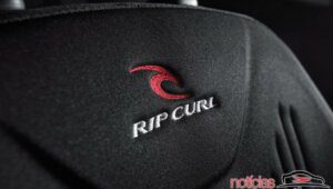 Renault Sandero Stepway Rip Curl 2016 6
