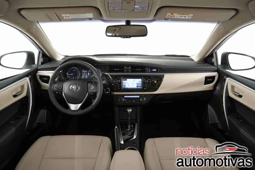 Toyota Corolla Altis 2012