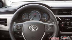 Toyota Corolla GLi 2016 3