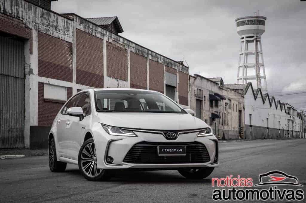 Toyota Corolla 2.0 Vvt-ie Xei em Curitiba