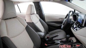 Toyota Corolla Hybrid 2020 13