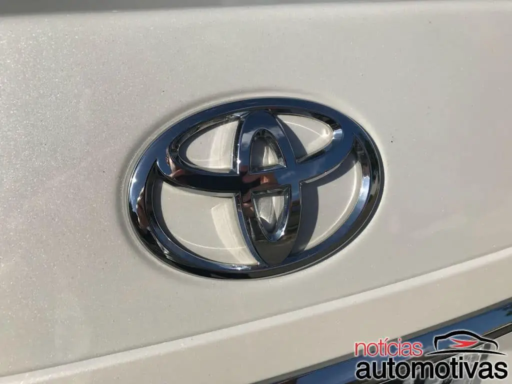 Toyota Corolla 2.014 - Página 22 Toyota-Corolla-XEi-2018-17