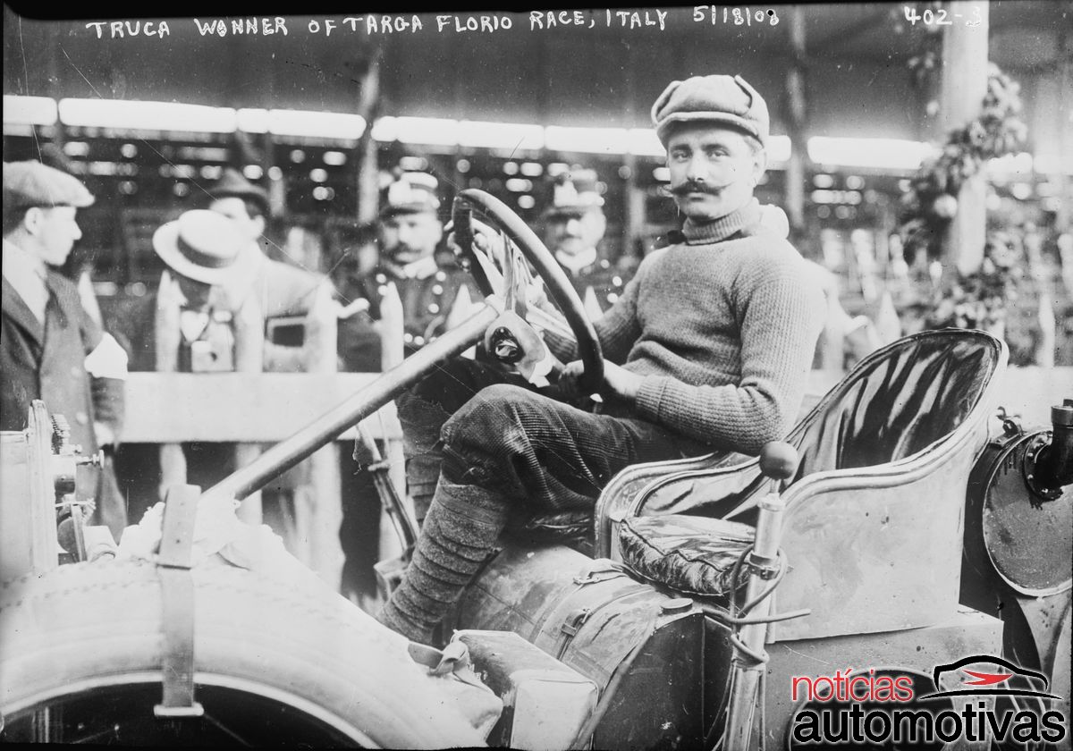 Vencedor da corrida Targa Florio, de 1908, pilotando um Isotta Fraschini